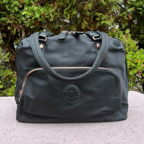 Kipling Linza 15" Laptop Shoulder Bag in Rose Black - Picture 1 of 10